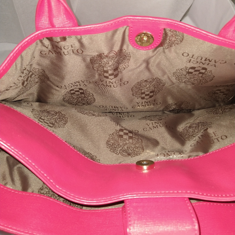 Vince Camuto - Picture 11 of 12